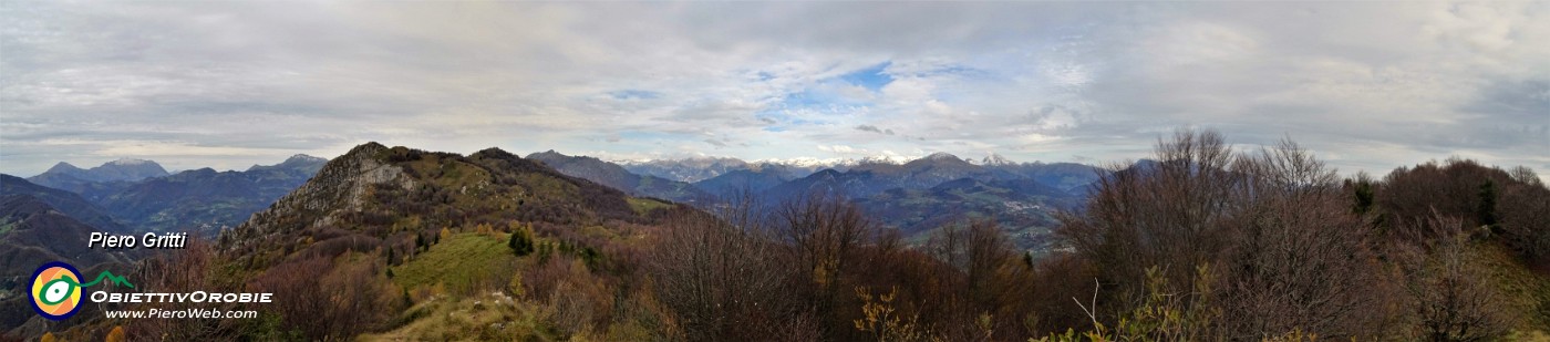 68 Panoramica dalla vetta del Fodone verso nord (Sornadello).jpg